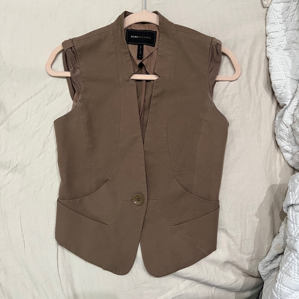 BCBG collared vest, single button, size XS